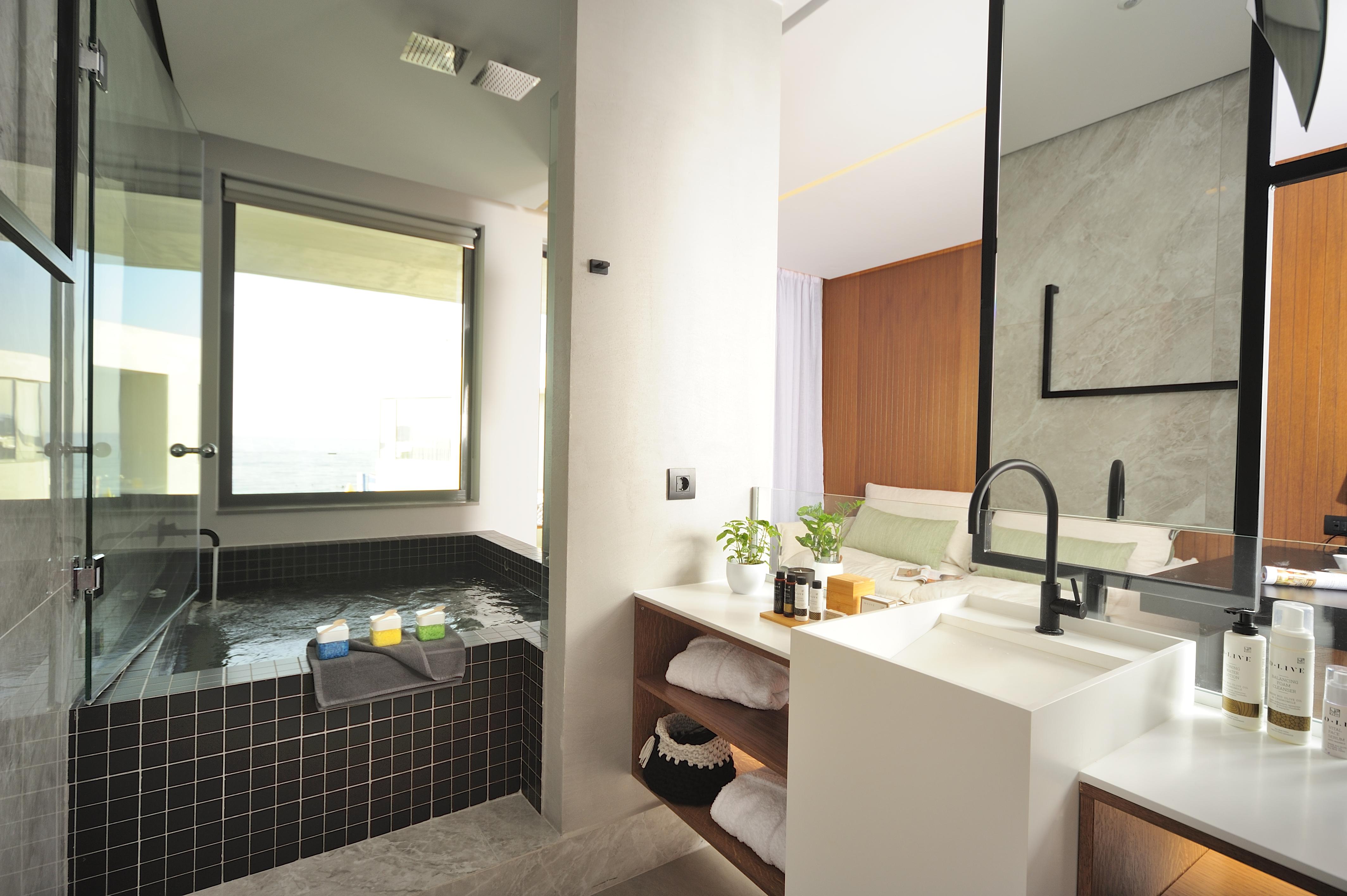 Dyo Suites Luxury Boutique Hotel Rethymno Crete - Selenium Suite