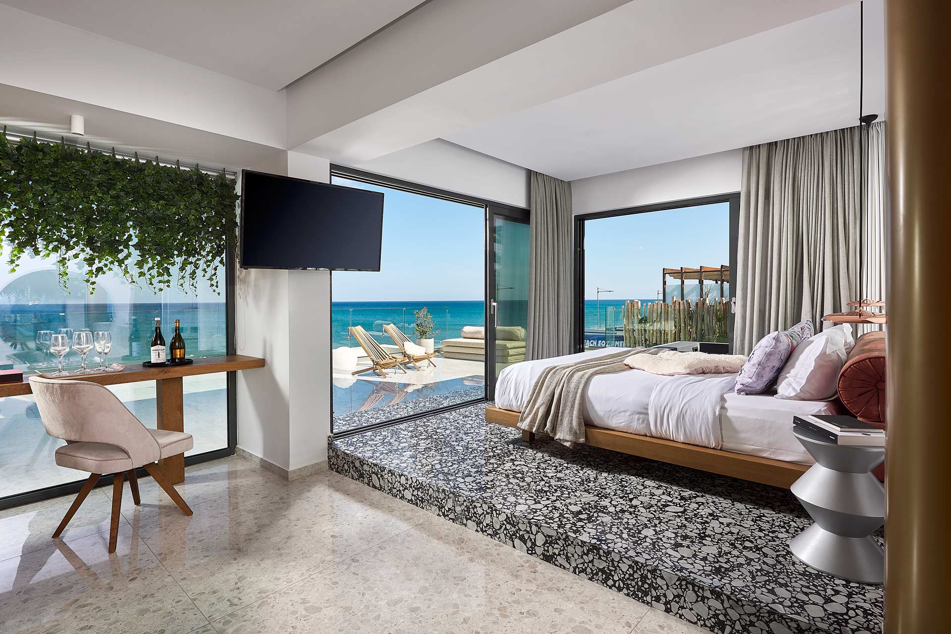 Dyo Suites Luxury Boutique Hotel Rethymno Crete - Titanium Suite